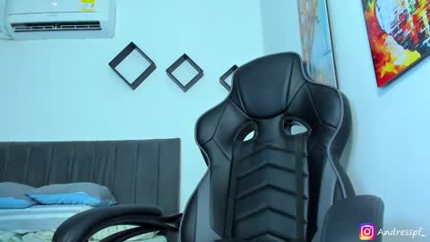 Snapshot of andy_walker_ chatting on September 2025 04:29:02 PM Andres online show from September 2025 04:29:02 PM