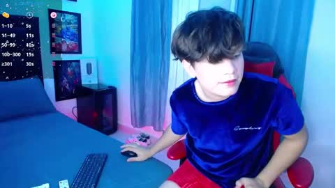 Snapshot of andyboy_19 chatting on January 2025 12:38:02 AM andy online show from January 2025 12:38:02 AM