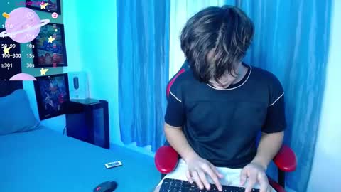 Snapshot of andyboy_19 chatting on February 2025 12:05:02 AM andy online show from February 2025 12:05:02 AM