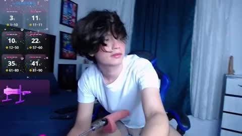 andy online show from November 2025 10:15:01 PM