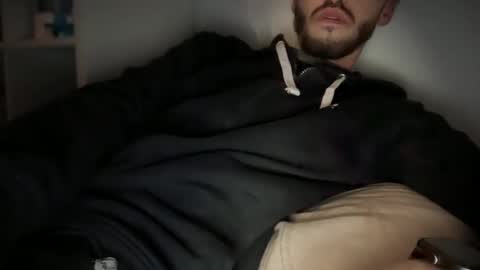 Snapshot of andyfromholland chatting on January 2026 11:52:02 PM andyfromholland online show from January 2026 11:52:02 PM