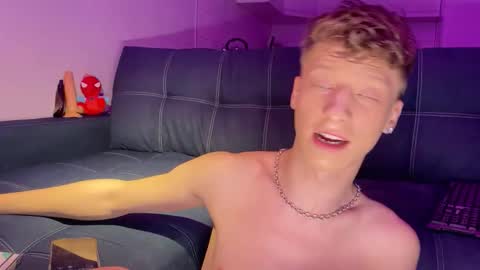 AndyTwinkkk online show from March 2026 05:06:01 PM