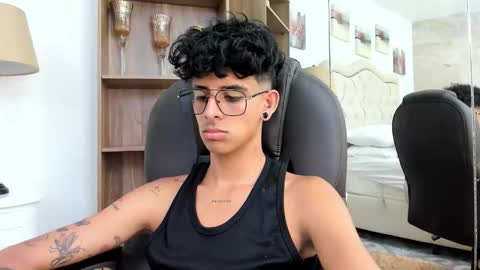 Snapshot of andyxibrat chatting on March 2026 07:53:02 PM andyxibrat online show from March 2026 07:53:02 PM