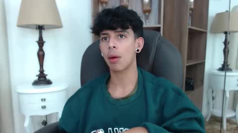 Snapshot of andyxibrat chatting on March 2026 04:32:02 PM andyxibrat online show from March 2026 04:32:02 PM