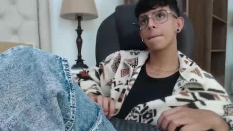 Snapshot of andyxibrat chatting on March 2026 07:15:02 PM andyxibrat online show from March 2026 07:15:02 PM