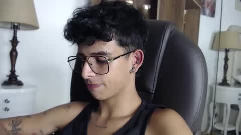 Snapshot of andyxibrat chatting on April 2026 07:04:02 PM andyxibrat online show from April 2026 07:04:02 PM