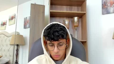 Snapshot of andyxibrat chatting on May 2026 12:00:02 PM andyxibrat online show from May 2026 12:00:02 PM