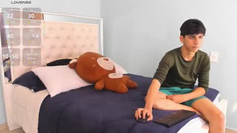 Andy online show from November 2025 02:08:01 PM