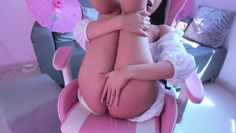          online show from February 2025 04:46:02 PM