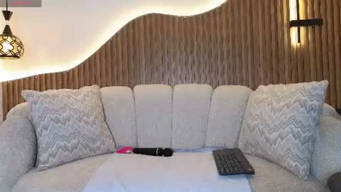 Anell online show from June 2026 07:12:02 PM