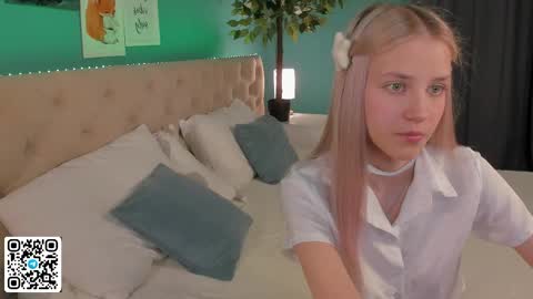 Anelly online show from June 2026 09:33:02 AM
