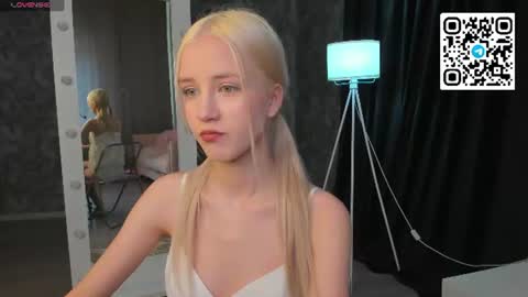 Anelly online show from July 2026 09:35:01 AM