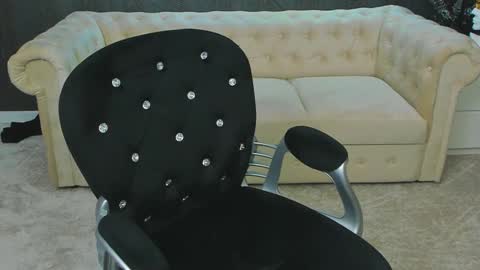 Anne online show from February 2025 08:37:01 PM