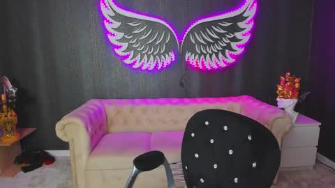 Anne online show from September 2025 02:28:02 PM