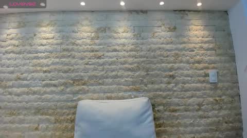 Snapshot of anette_cooper chatting on November 2025 03:39:02 AM anette_cooper online show from November 2025 03:39:02 AM