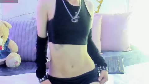 angeel_tay online show from June 2026 07:14:01 PM