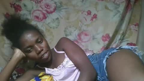 Snapshot of angeeliine chatting on April 2026 12:33:01 AM angeeliine online show from April 2026 12:33:01 AM