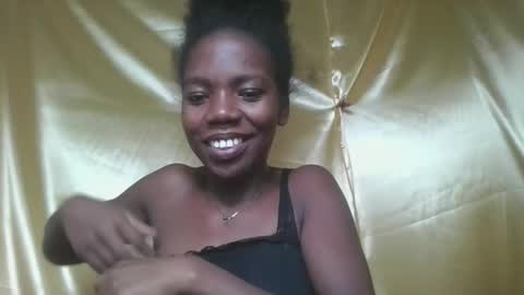 Snapshot of angeeliine chatting on April 2026 12:24:01 AM angeeliine online show from April 2026 12:24:01 AM