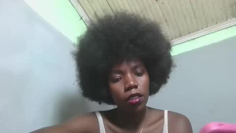 Snapshot of angeeliine chatting on May 2026 07:25:01 AM angeeliine online show from May 2026 07:25:01 AM