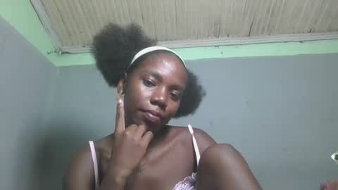 Snapshot of angeeliine chatting on May 2026 12:45:02 PM angeeliine online show from May 2026 12:45:02 PM