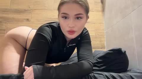 Angel 555 online show from July 2026 08:11:01 PM