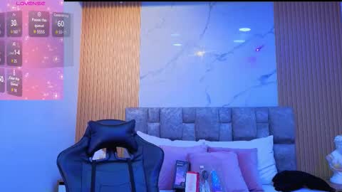 Snapshot of angel__kiss chatting on December 2025 11:08:01 AM angel__kiss online show from December 2025 11:08:01 AM