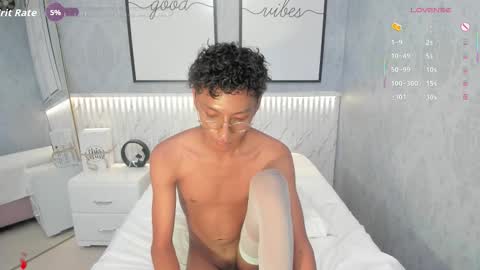 Snapshot of angel__sweet18 chatting on February 2026 09:28:02 AM online show from February 2026 09:28:02 AM