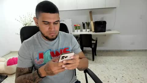 angel__tattoo online show from May 2026 05:28:01 PM