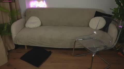 Snapshot of angel__vibe chatting on April 2026 08:31:02 PM angel__vibe online show from April 2026 08:31:02 PM