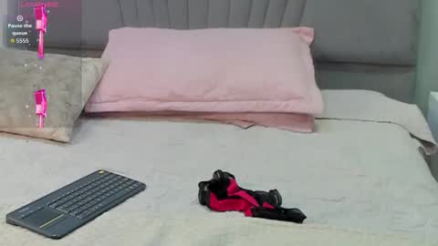 Snapshot of angel_adamx chatting on November 2025 03:17:01 AM Angel online show from November 2025 03:17:01 AM