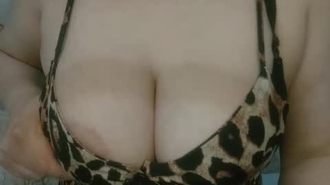 Angel coco online show from December 2025 05:12:02 AM