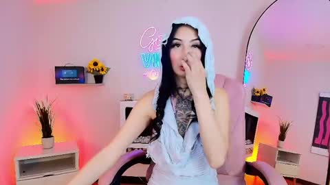 Angel Cooper online show from May 2026 07:43:02 PM