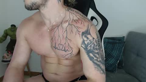 Snapshot of angel_curl chatting on January 2026 07:52:02 PM Angel Curl online show from January 2026 07:52:02 PM