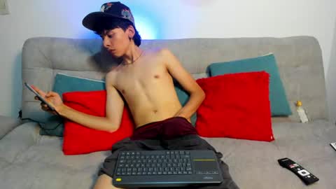angel_dustt1 online show from June 2026 09:49:01 PM