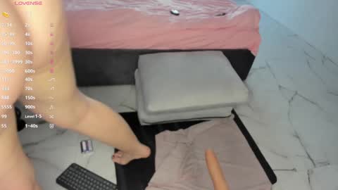 Snapshot of angel_face_devil_mind chatting on January 2025 08:03:01 AM Viktoria online show from January 2025 08:03:01 AM