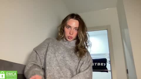 Snapshot of angel_from_sky chatting on January 2025 01:37:02 PM Greetings Jess online show from January 2025 01:37:02 PM