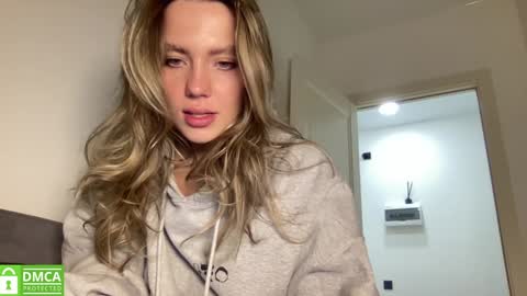 Snapshot of angel_from_sky chatting on January 2025 10:14:02 AM Greetings Jess online show from January 2025 10:14:02 AM