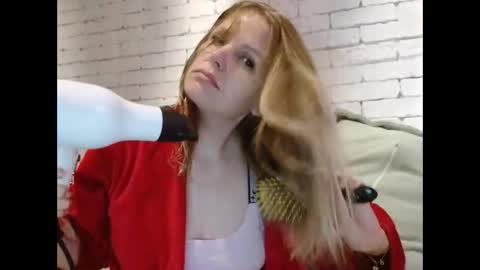 Snapshot of angel_girllovemy chatting on November 2025 06:25:02 AM ANGEL online show from November 2025 06:25:02 AM