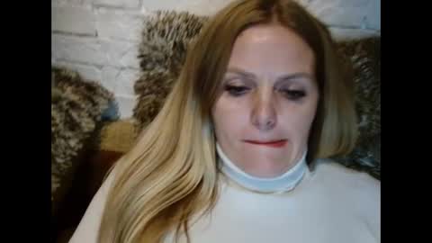 Snapshot of angel_girllovemy chatting on January 2026 03:05:02 PM ANGEL online show from January 2026 03:05:02 PM