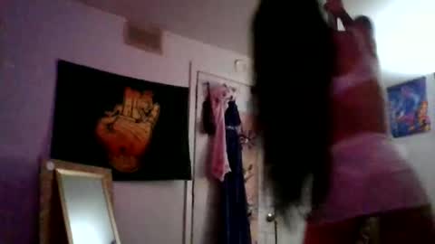 angel holyday online show from December 2024 09:02:02 AM