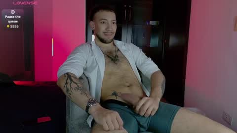 angel_kyrozz online show from April 2026 07:31:02 PM