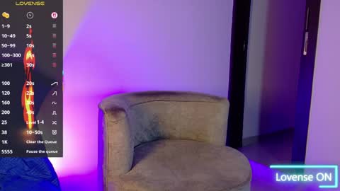angel_kyrozz online show from June 2026 07:06:02 PM