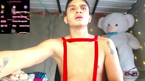 Snapshot of angel_latinboy chatting on May 2026 01:19:01 PM Angel online show from May 2026 01:19:01 PM