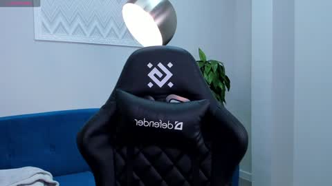 Angel  My schedule GTM2 Mon Tue Wen Thu Fri 0900am-0400pm online show from December 2024 03:55:01 PM