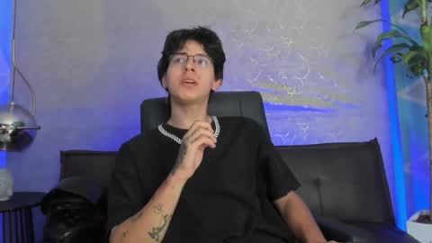 Snapshot of angel_scott2 chatting on February 2026 11:20:01 AM angel_scott2 online show from February 2026 11:20:01 AM