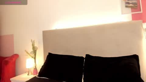 angel_velvet_ online show from December 2025 12:03:02 PM