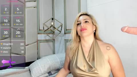 Snapshot of angel_vibes_ chatting on January 2025 01:51:02 AM Angel online show from January 2025 01:51:02 AM