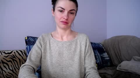 Snapshot of angel_zoe77 chatting on April 2026 08:52:02 AM Zoe online show from April 2026 08:52:02 AM