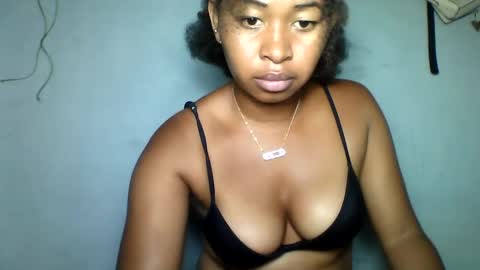 angela0112 online show from February 2025 05:23:02 PM