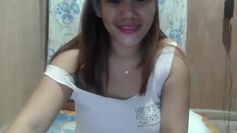 Snapshot of angela413796 chatting on December 2024 07:15:02 PM angela413796 online show from December 2024 07:15:02 PM